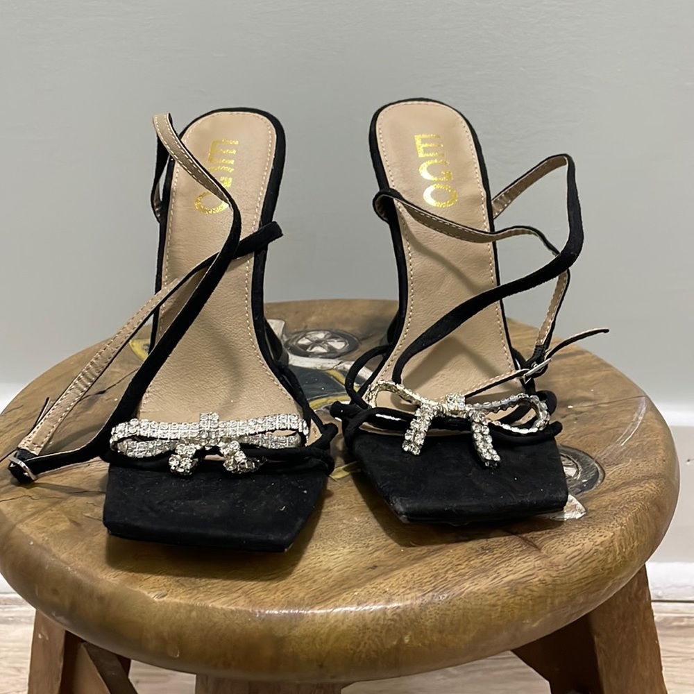 Ego strap sandal